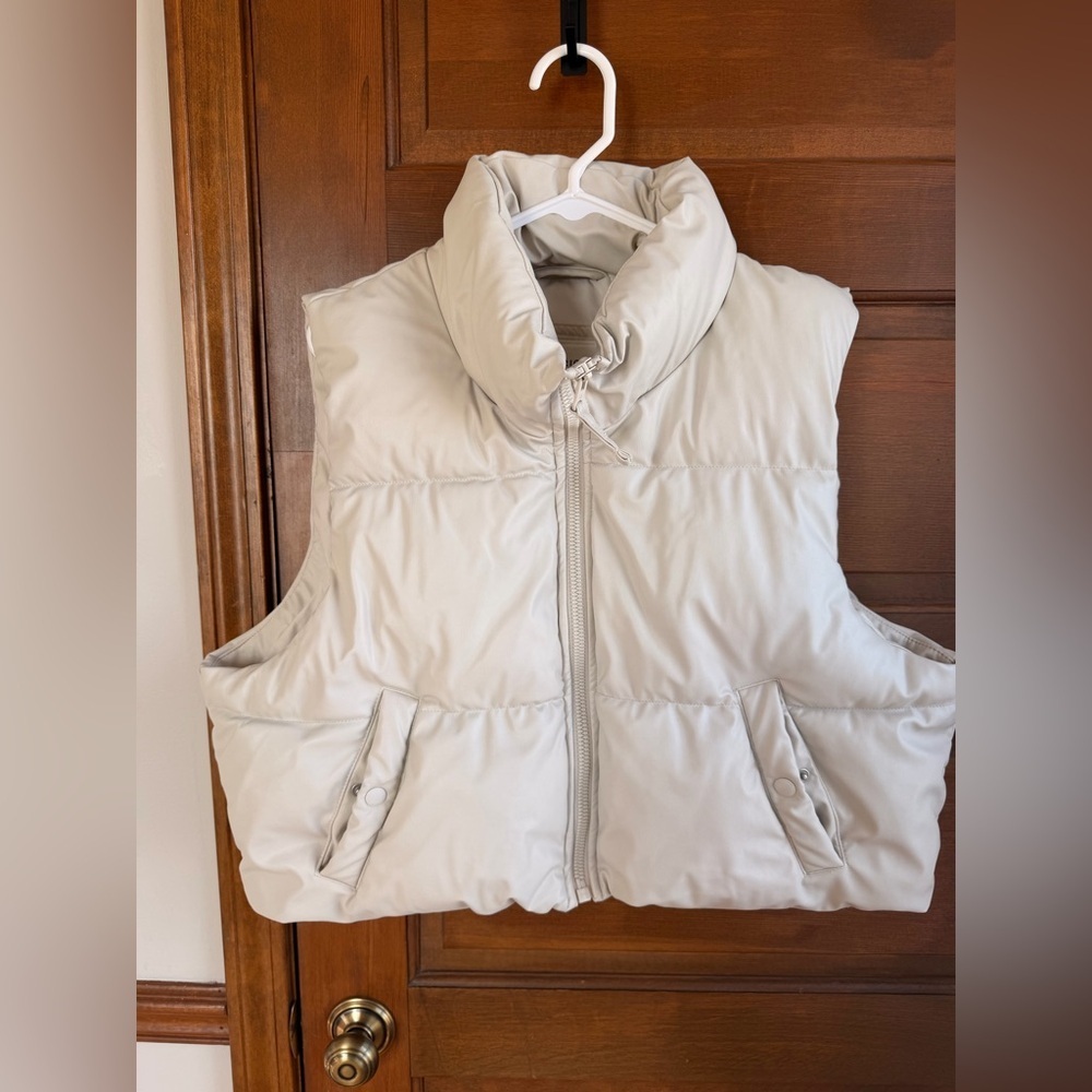 American Eagle Vegan Leather Cropped Vest